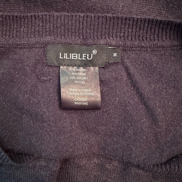 NWOT Lilibeu black v-neck 3/4 sleeve sweater medium - Picture 4 of 4